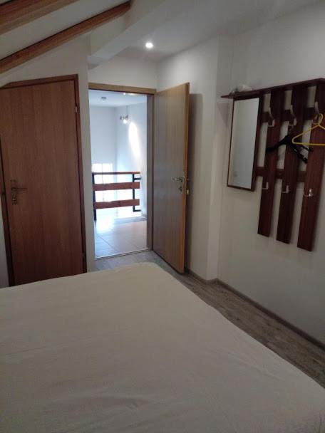 Guesthouse Marton Jezerce Exterior foto