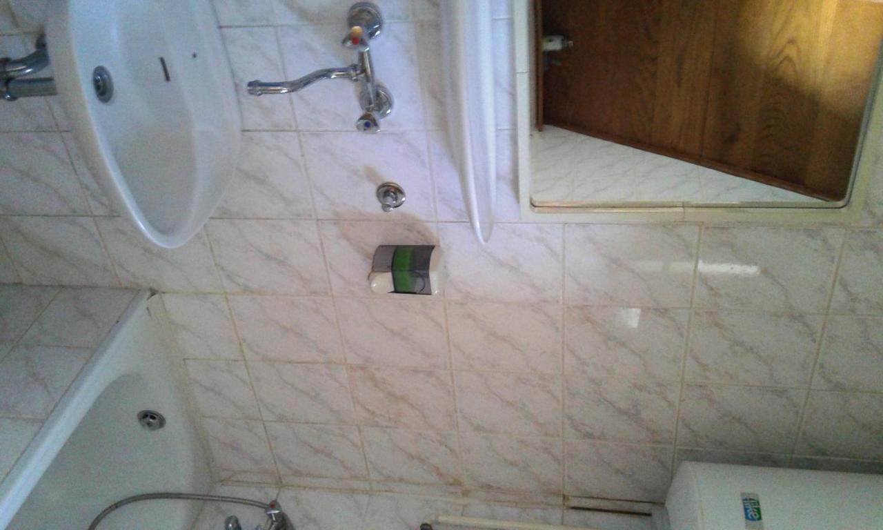 Guesthouse Marton Jezerce Zimmer foto